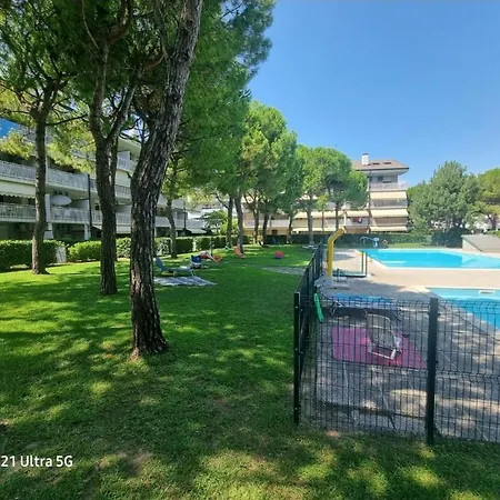 Park Apartment *
